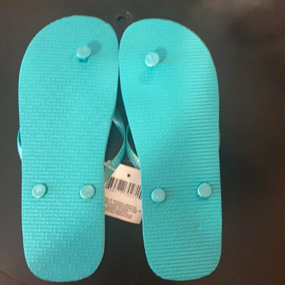 Women’s summer flip flops! Size M( 7/8). Rubber - Picture 3 of 3